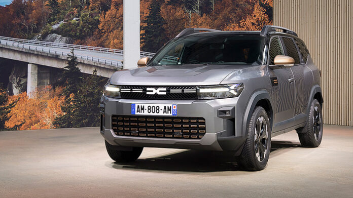 Dacia Bigster, noul SUV de segment C, prezentat într-o locație modernă