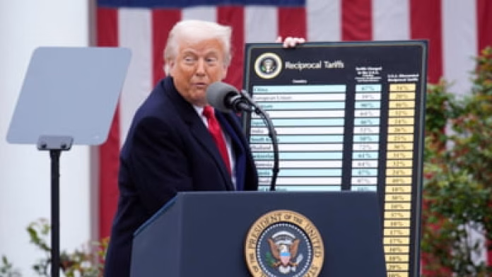 Trump pregătește noi taxe vamale pe microcipuri și medicamente. Companiile tech promit investiții record în SUA