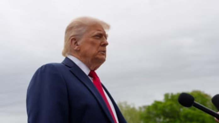 Donald Trump, pas în spate în războiul comercial. Cu cine ar fi acceptat președintele SUA primele negocieri privind retragerea taxelor