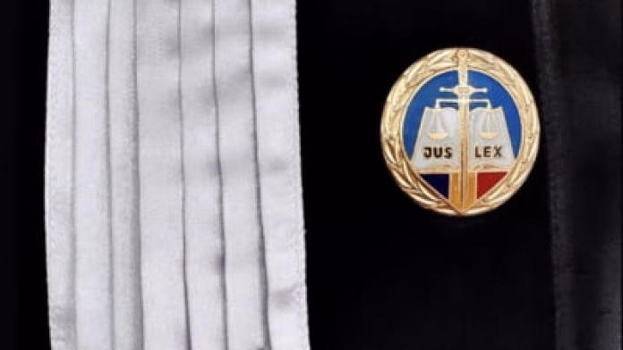 Inspecția Judiciară îl verifică pe judecătorul care a suspendat decizia CCR, cu privire la săvârșirea unei eventuale abateri disciplinare, deși 30 de cereri similare erau respinse