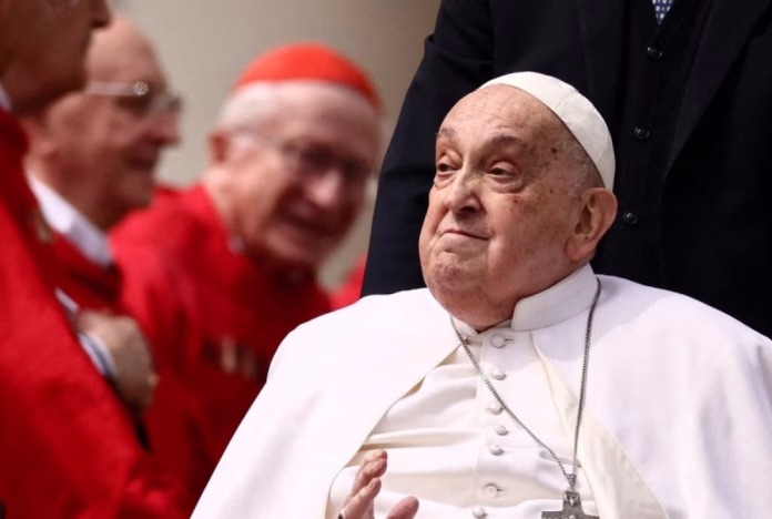Cum și-a împărțit Papa Francisc averea înainte să moară. Ce a făcut cu ultimii bani