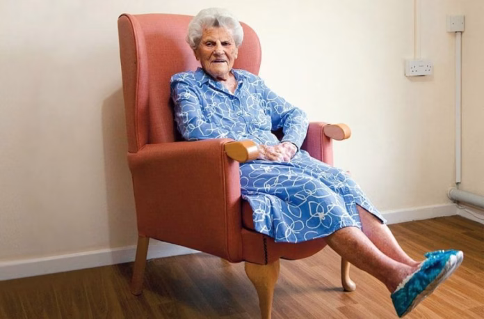 Cea mai bătrână femeie din lume e britanică, are 115 ani și un secret simplu: „Fac ce-mi place”