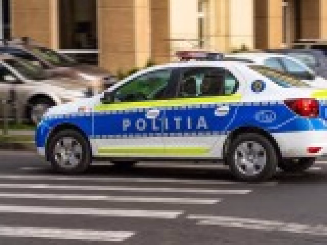 Tânăr din Suceava, urmărit de polițiștii din două județe după ce s-a bătut într-o benzinărie. Cum a fost prins