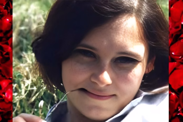 Cea mai cruntă crimă pasională din România anilor 2000. Pe poeta Magdalena Kuhn, ucigașul a strangulat-o, a dezbrăcat-o și a acoperit-o cu petale de trandafiri
