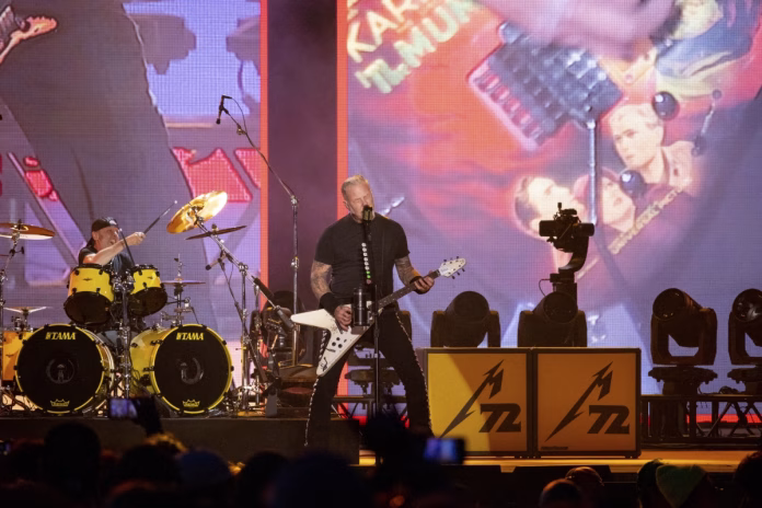 ANPC verifică dacă biletele la concertul Metallica s-au vândut legal / Cât au costat biletele