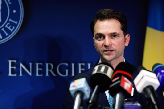 FOTO Ministrul Energiei anunță o plângere penală, acuzând că a fost amenințat de șeful Consiliului de Administrație al unei companii de stat. „Băi bulangiule, te-ai apținut de la vot”