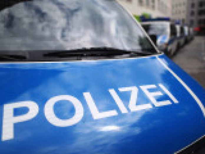 Accident aviatic în Germania. Un avion ușor s-a prăbușit pe o clădire