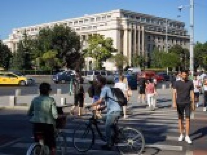 Lista „aproape finală” a măsurilor care vor fi luate de viitorul guvern: PSD insistă cu „progresiva”, PNL și USR cer tăieri