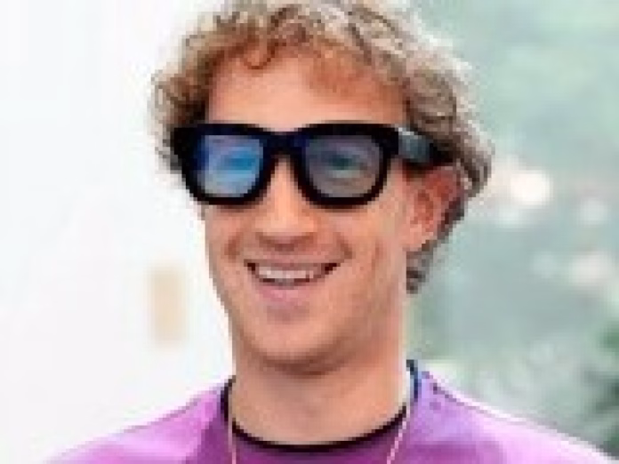 Mark Zuckerberg recrutează personal o nouă echipă care să dezvolte o „superinteligență AI”. Ordinul dat Meta