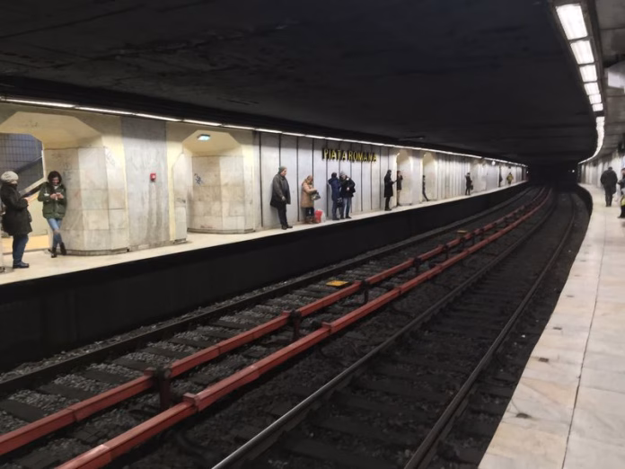 Cum circulă metroul de Revelion în București